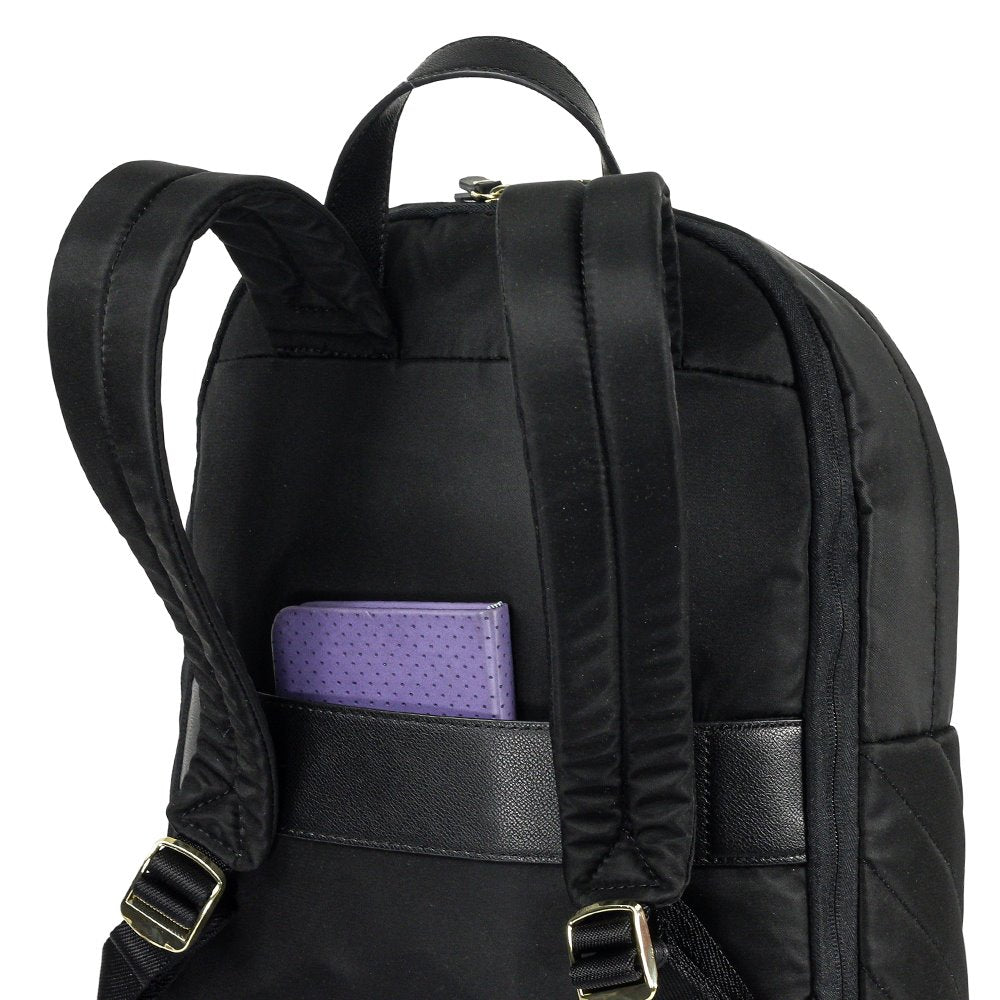 Mochila Karissa Biz Round Backpack 14.1" Qlt Black Quilted