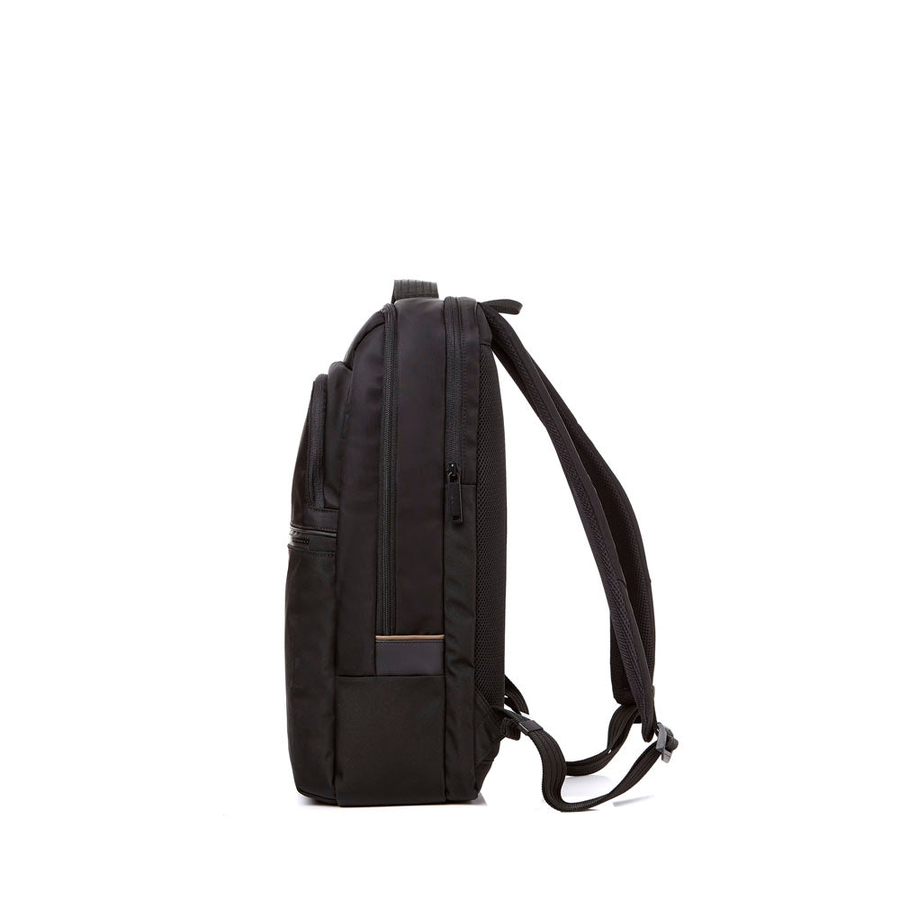 Mochila Arvern Black 16 Lts