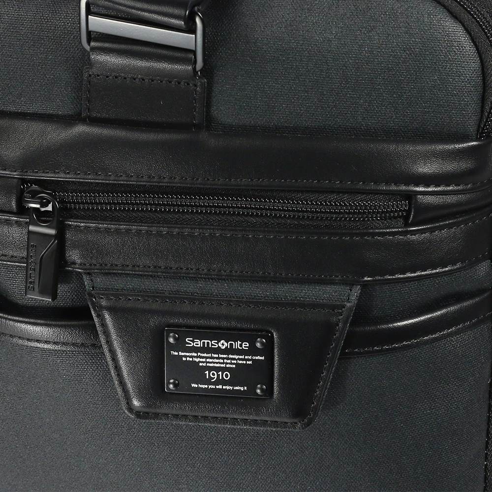 Maletín Zenith 15.6" Black 22,59 Lts
