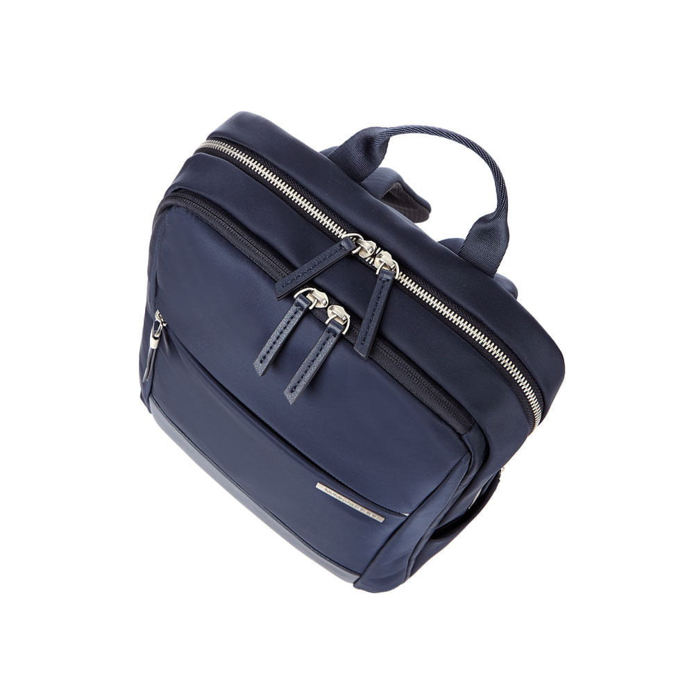 Mochila Aree Backpack M Navy 11,37 Lts