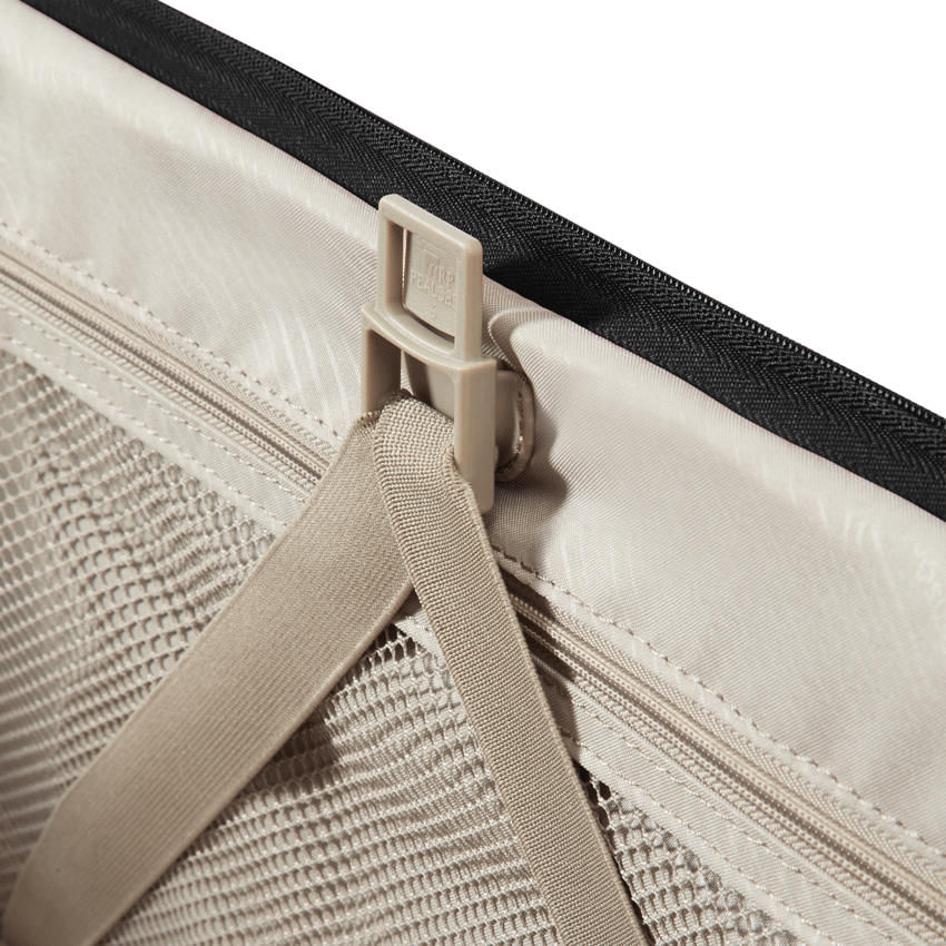 Maleta Blanda B-Lite 3 Spinner 55/20 Negro Cabina