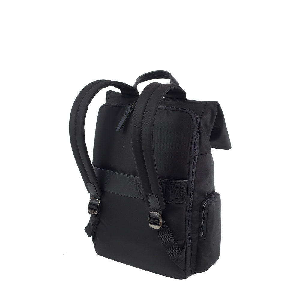Mochila YOURBAN Backpack + Flap 15.6 Grande Black