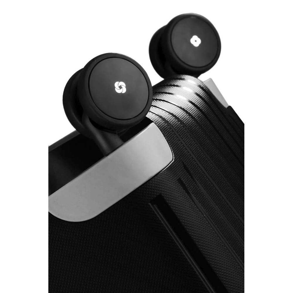 Maleta Rígida S Cure Spinner 069 Negro M