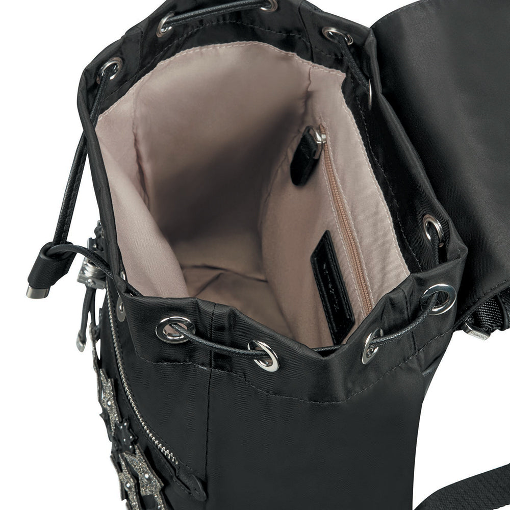 Mochila Ladies Handbags Karissa Backpack Patch Rivet Black Cabina 1,56 Lts