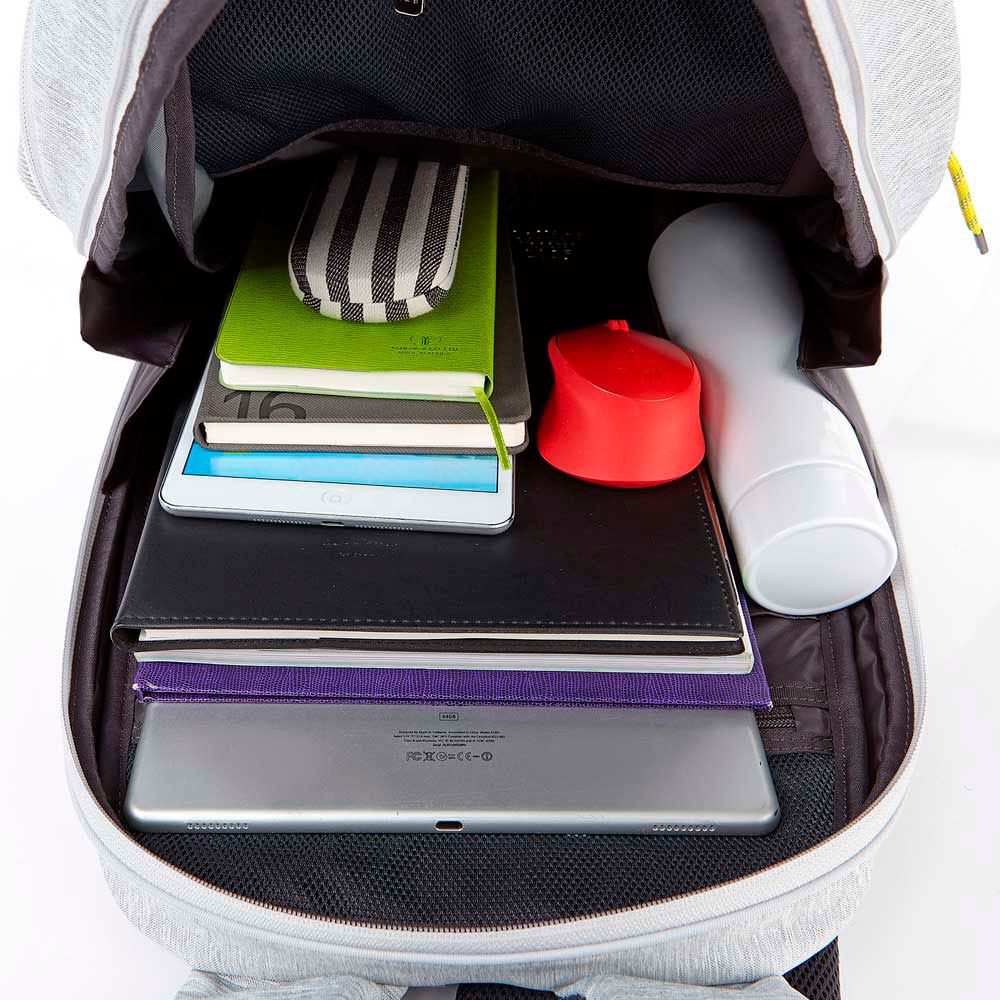 Mochila Akoni Cloud White 21,5 Lts