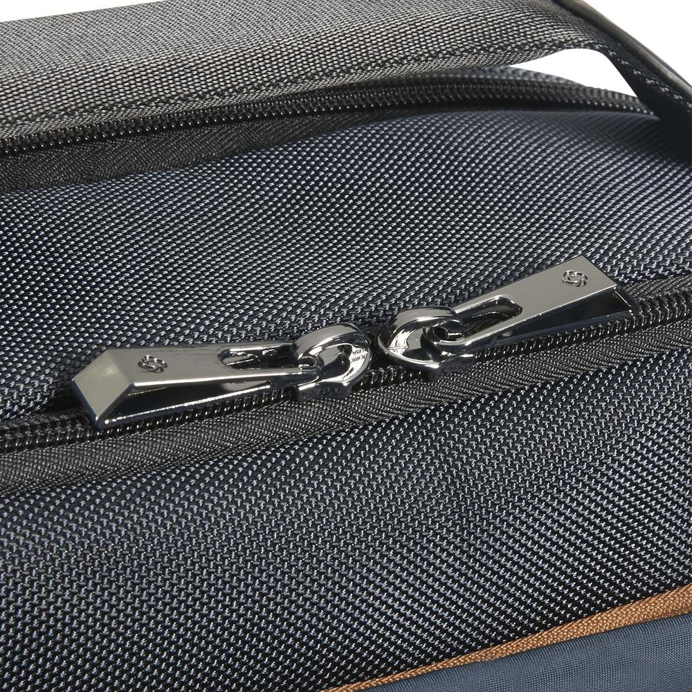 Mochila Openroad Laptop 15,6” Space Blue 27,6 Lts