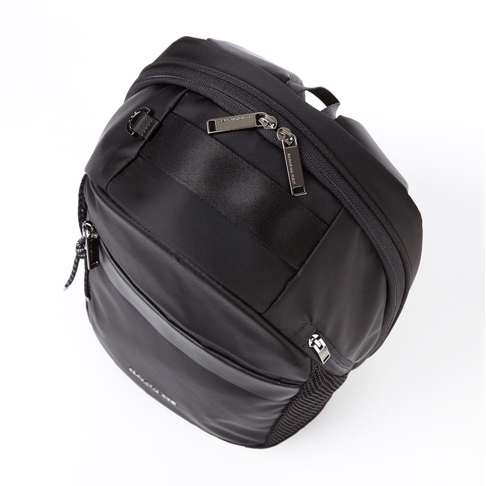 Mochila Akoni Black 21,5 Lts