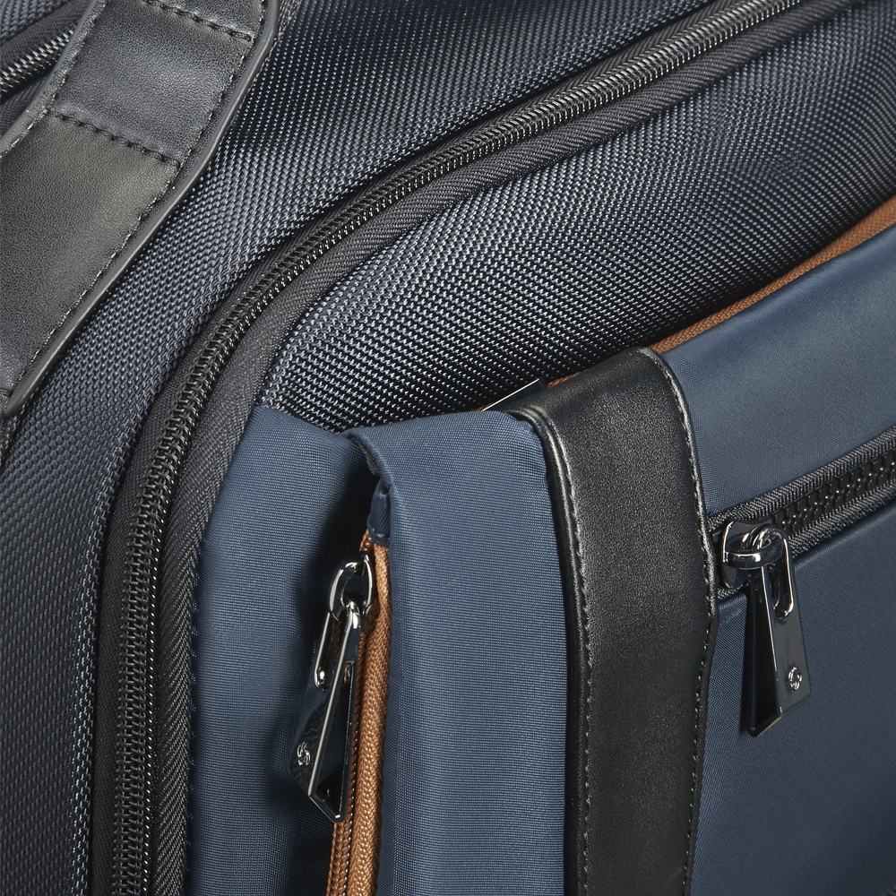 Mochila Openroad Laptop 15,6” Space Blue 27,6 Lts