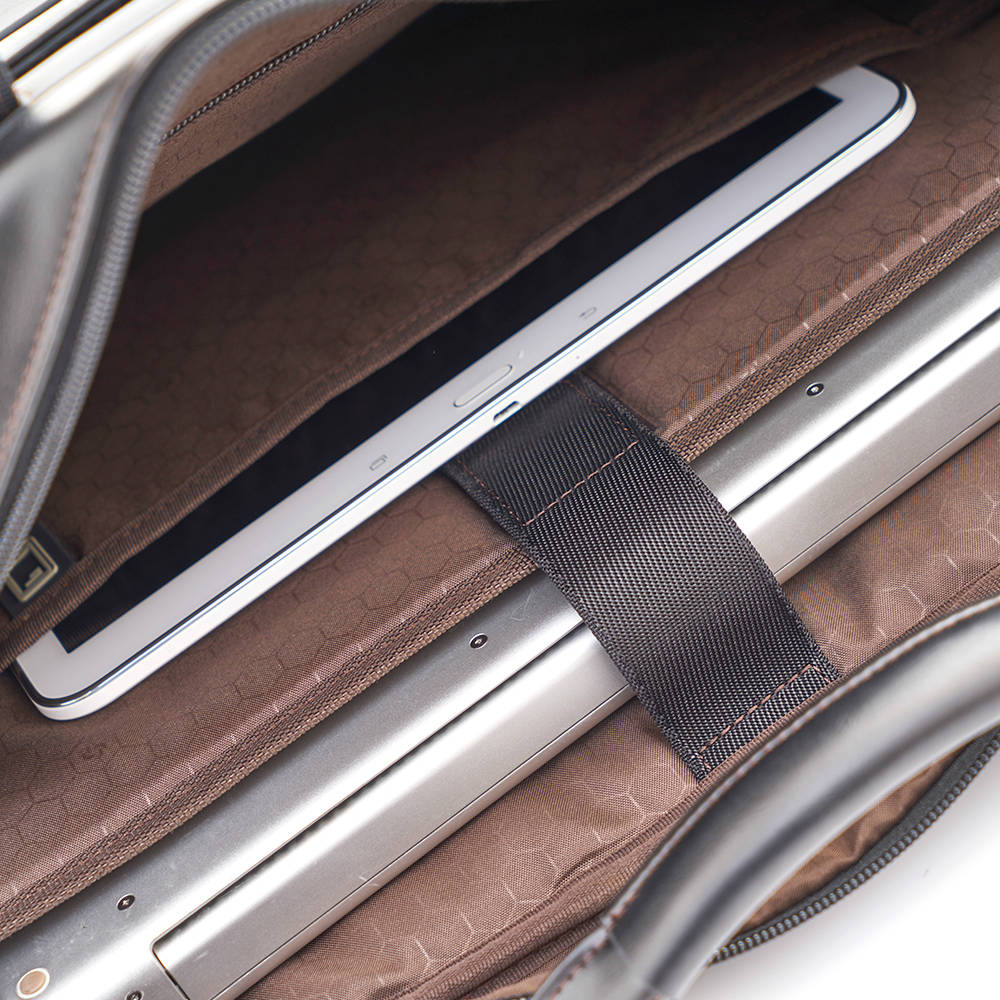  Maletín Savio Leather Iv Laptop Briefcase Negro 
