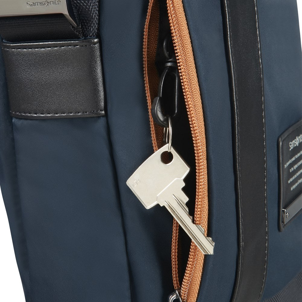  Maletín OPENROAD BAILHANDLE 15.6  EXP SPACE BLUE 